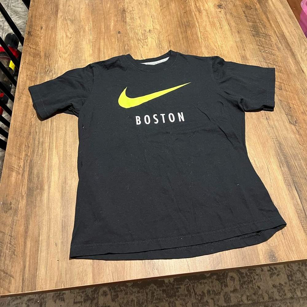 Nike Boston shirt Large